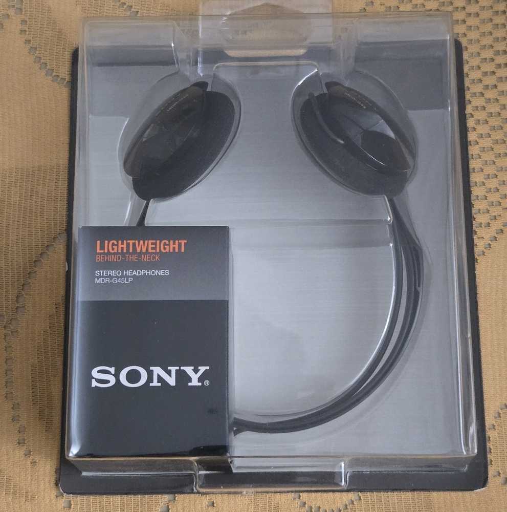 NWOT Sony Black Lightweight Behind-the-Neck Stereo Headphones MDR-G45LP
